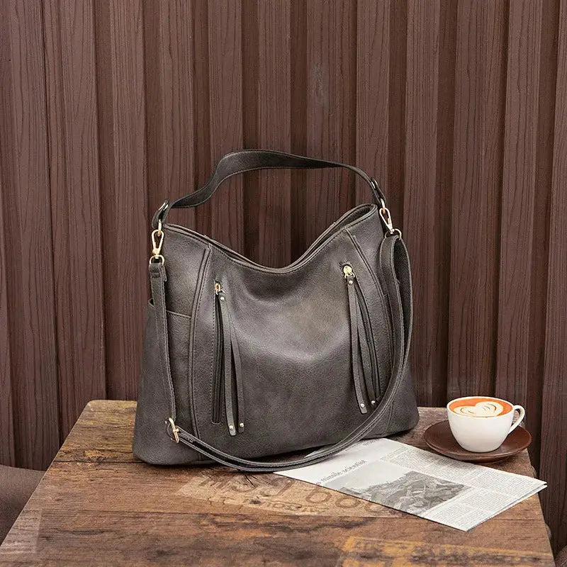 Blanche’s elegante | Capa de cuero elegante