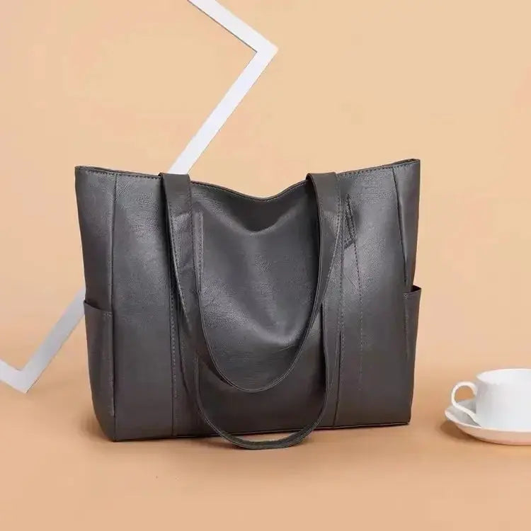 María minimalista de lujo | Bolso de hombro de cuero suave