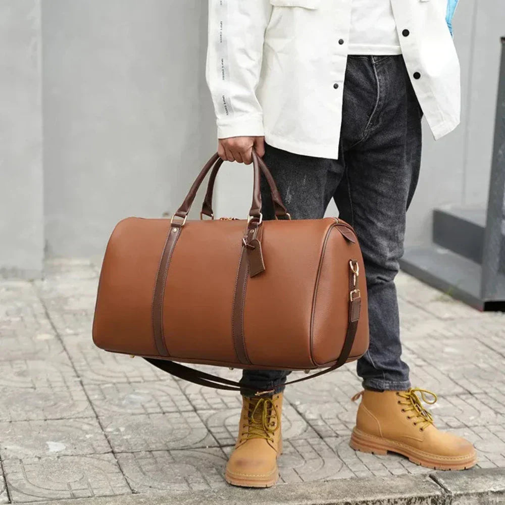 Mikael Lyx_Suitcase home