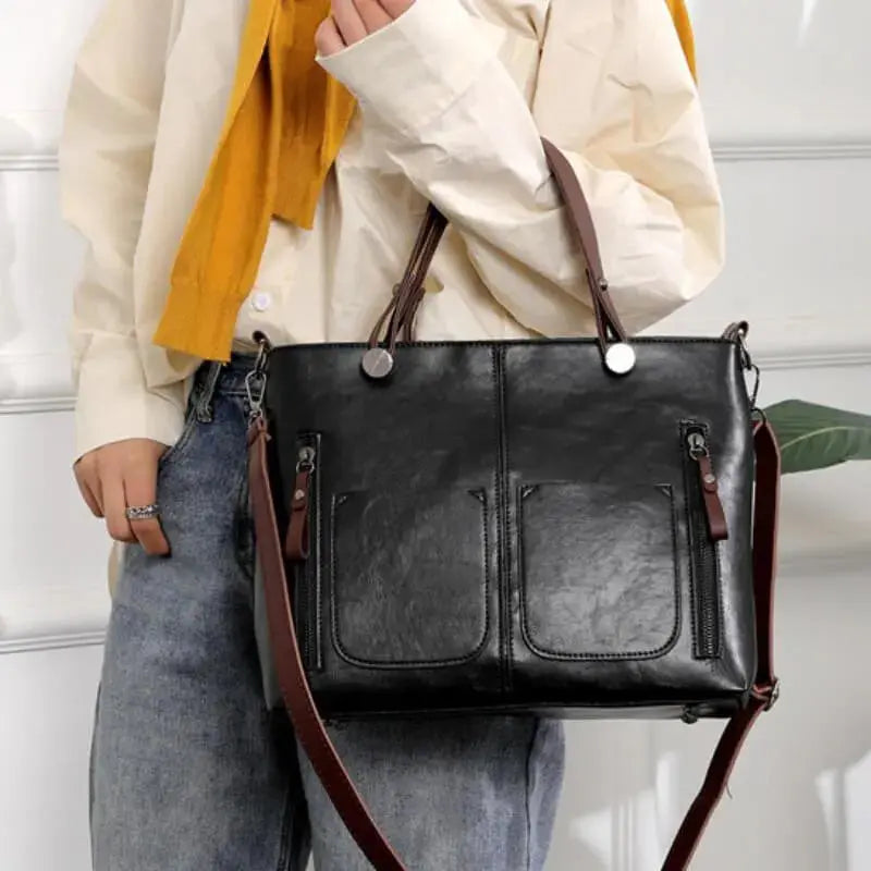 Elegante mochila antigua de Britta