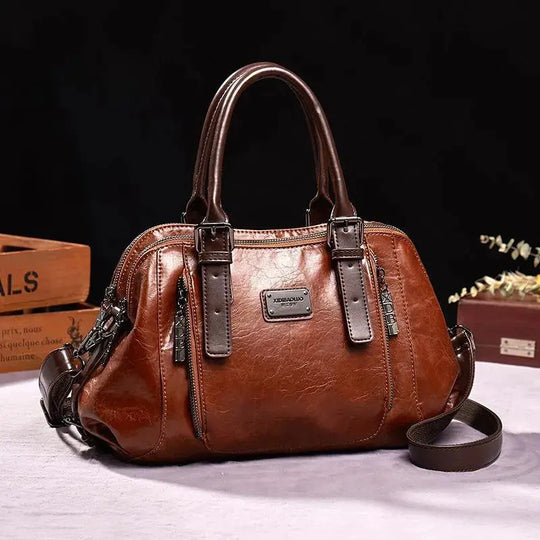 Agneta Luxe Statement | Cartera de piel sintética