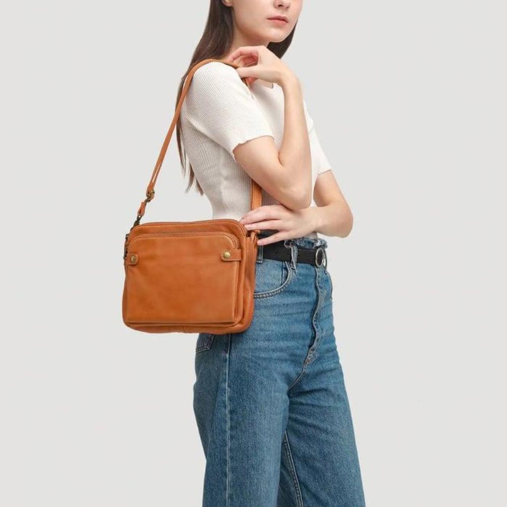 Sara Meisterteos | Bolsa de Charol